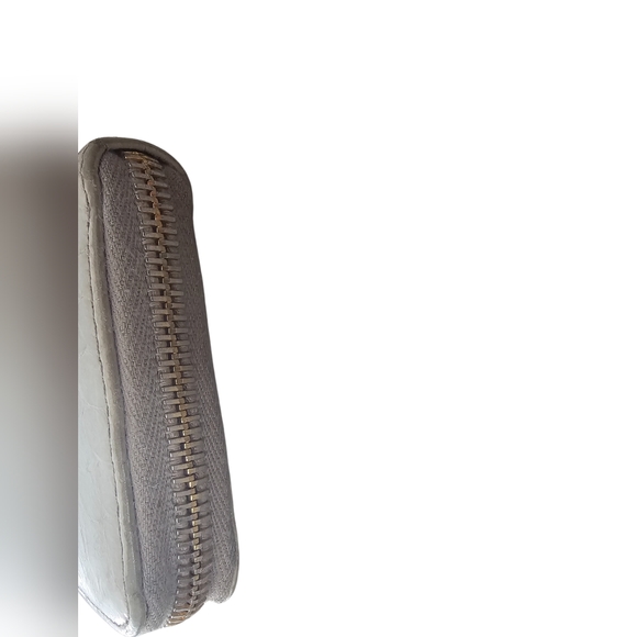 MIU MIU LONG WALLET BEIGE EMBOSSED CROC - Picture 6 of 6